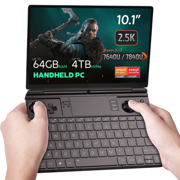 GPD WIN MAX 2 2023 Gaming Handheld PC bliver holdt, mens man spiller The Witcher