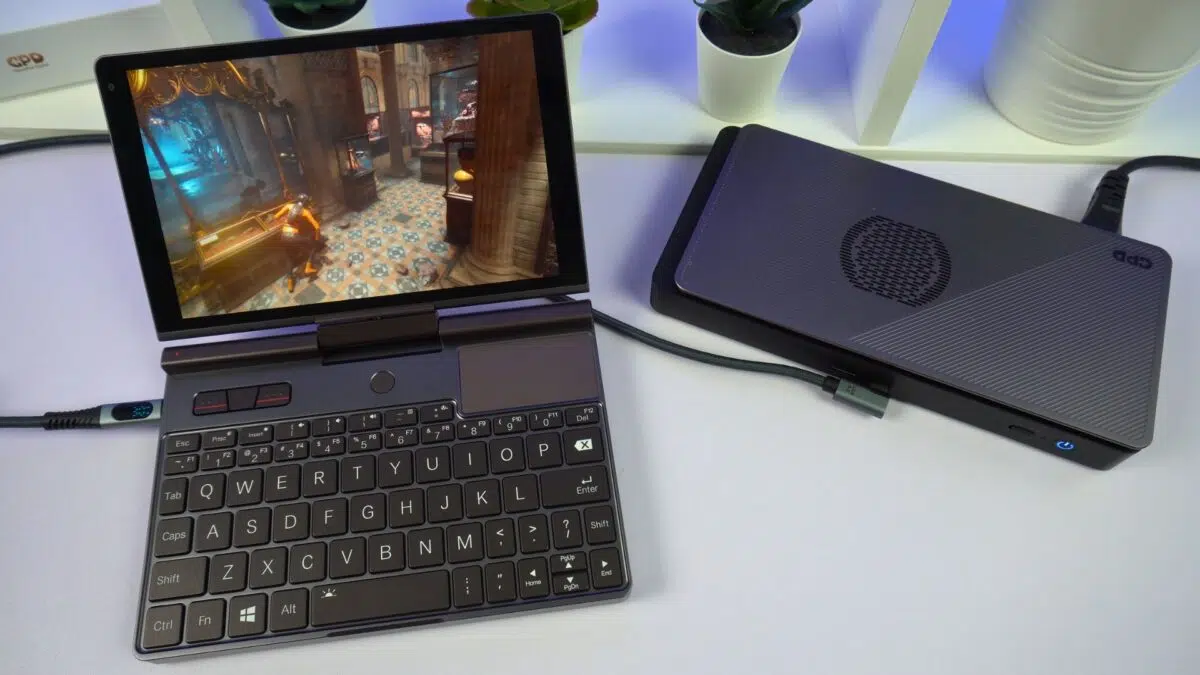 GPD Pocket 3 s dokovacou stanicou GPD G1 eGPU