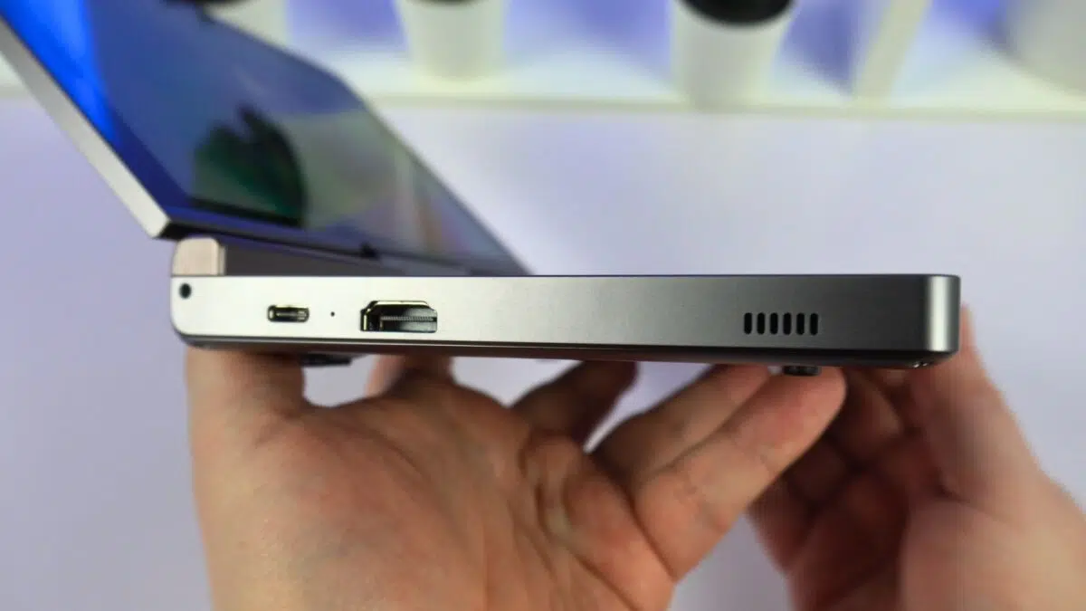 GPD Pocket 3 Pohľad zľava