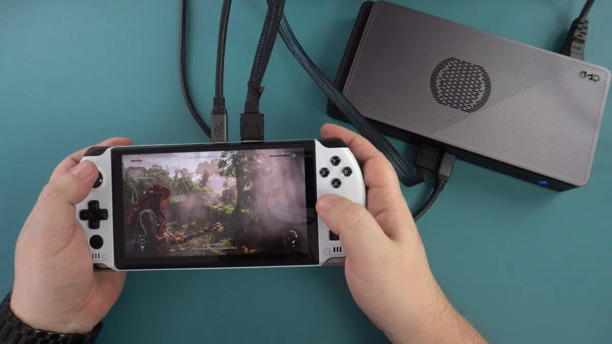 GPD WIN 4 2024 con estación de acoplamiento GPD G1 eGPU