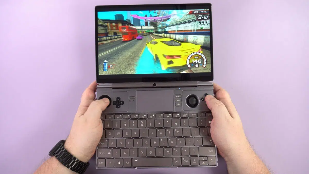 Cruisn Blast en el GPD WIN MAX 2 2024