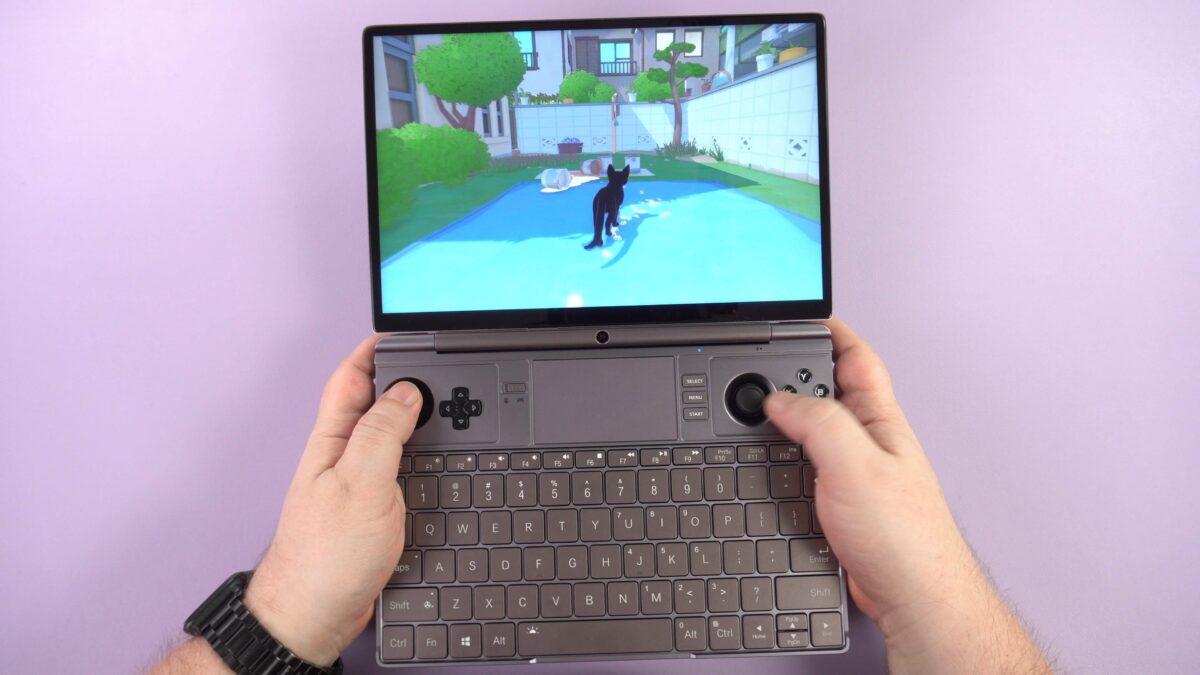 GPD WIN MAX 2 2024で「リトル・キティ、ビッグ・シティ」を楽しむ