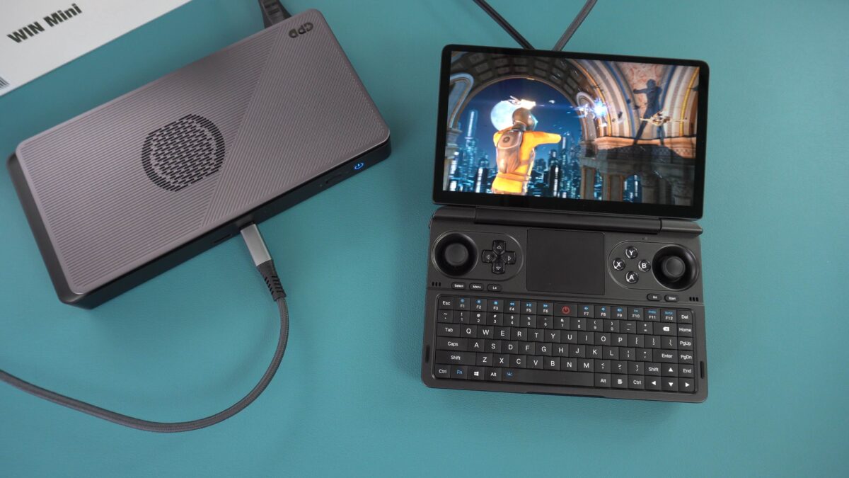 GPD WIN Mini 2024とGPD G1 eGPUドッキングステーション