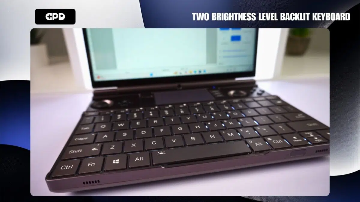 Klávesnica GPD WIN MAX 2 2025 zblízka